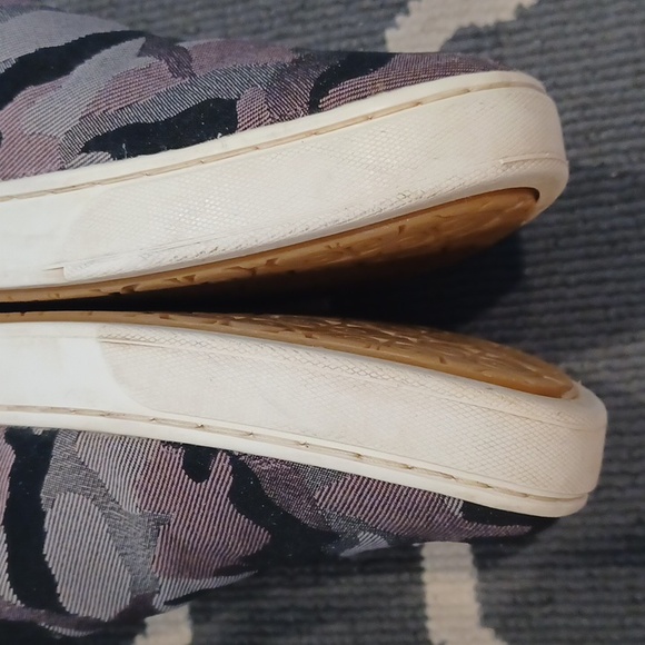 OLUKAI PEHUEA PA'I Camo Slip On Shoes Women's 10 - Picture 11 of 16